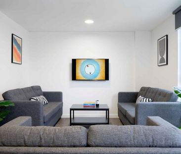 1 bedroom private hall to rent - Photo 2