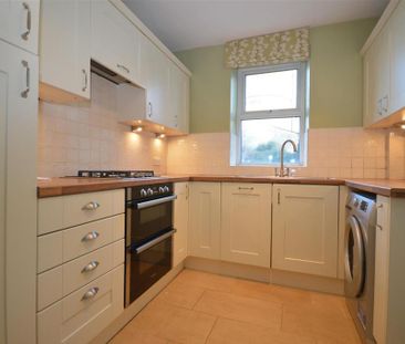 3 bedroom terraced house to rent - Photo 6