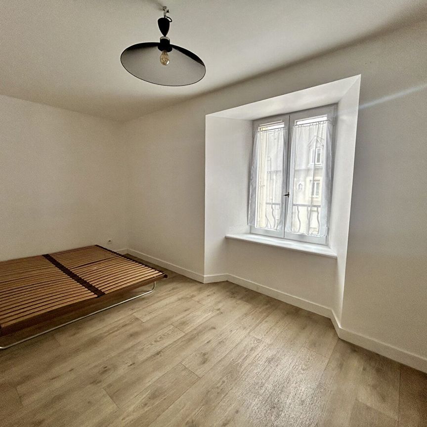 Location Appartement 2 pièces 39m² DOL DE BRETAGNE 35120 - Photo 1