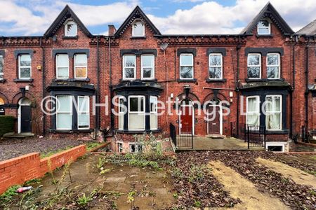 9 Bedroom Mid Terraced House for rent in Hyde Park Road - Photo 3