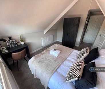 1 bedroom in a flat share to rent - Photo 6