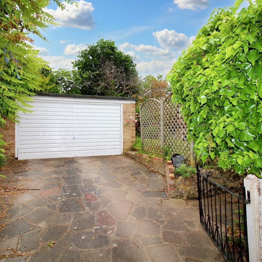 Hillbrow Road, Bromley, Bromley, BR1 4JL - Photo 1