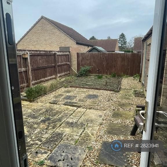 2 bedroom bungalow to rent - Photo 1