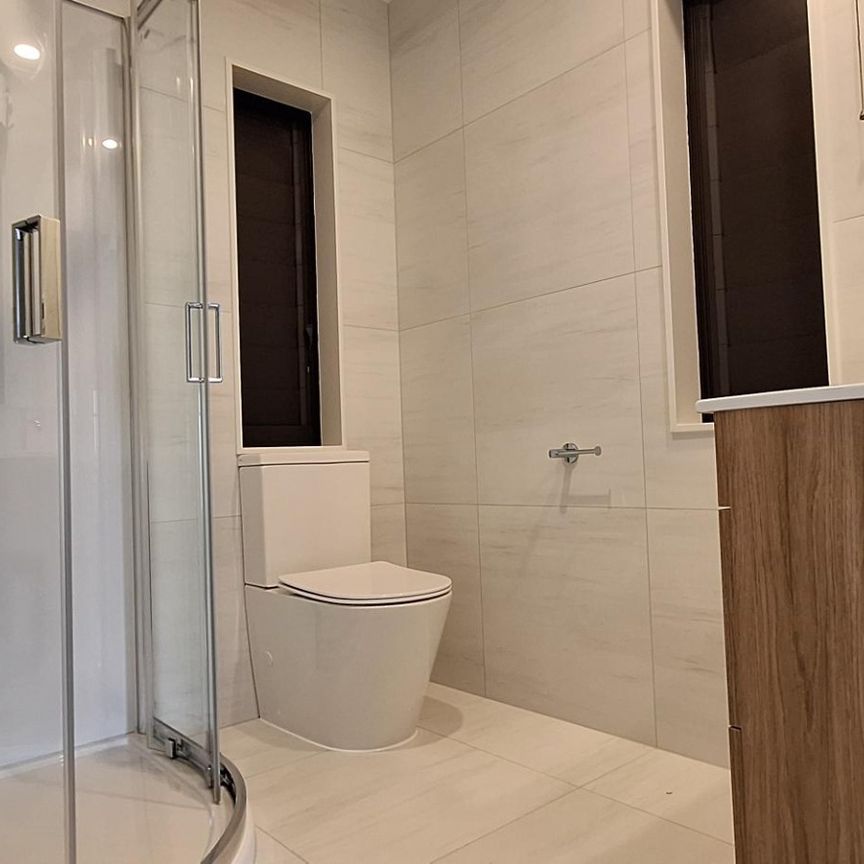 Brand new over the Shore. - Photo 1