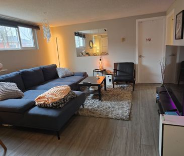 For Lease - 2429 CARLSEN Avenue Unit# 3, Billings Bridge - Riversid... - Photo 2