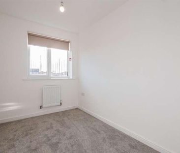 Alexandra Close, Grimsby, DN31 - Photo 6