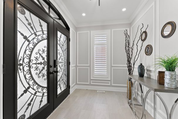 For Lease - 66 Chatterson Street Unit# Main & 2nd floor, Whitby, Ontario - Photo 1