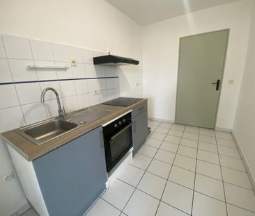 Location Appartement 3 pièces 69m² AYTRE 17440 - Photo 2