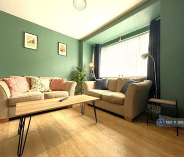 1 bedroom in a house share to rent - Photo 3