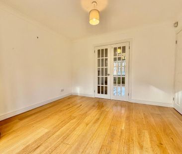 4 bedroom detached house to rent - Photo 2