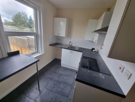 Cricklade Road - Photo 4