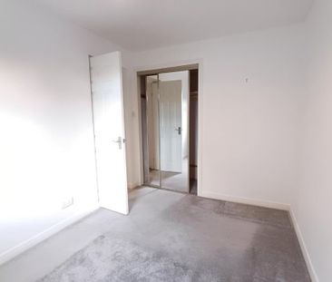 2 bed flat for rent in Maybury - Photo 3