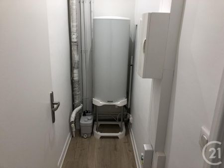 Location Appartement 2 pièces 35m² NICE 06000 - Photo 4