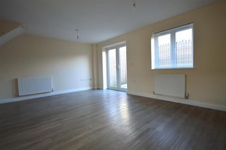 3 bedroom townhouse to rent - Photo 4