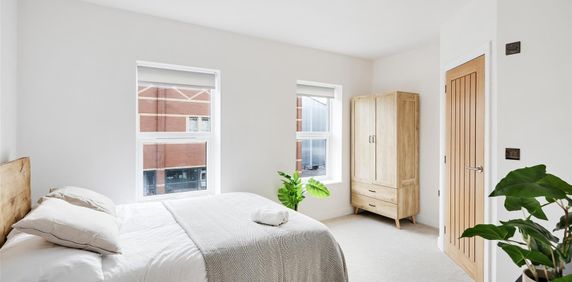 Church Road, Lawrence Hill, Bristol - Photo 2