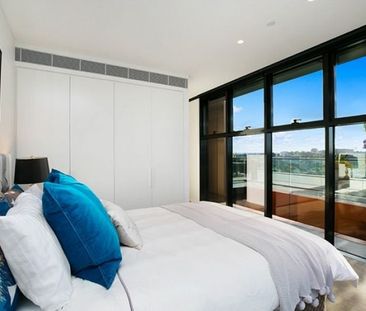 Experience Luxury Living with Views Over the Central Park Precinct - Photo 4