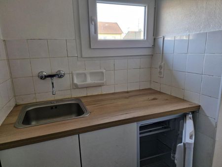 Location Appartement 2 pièces Meublé 38m² ROANNE 42300 - Photo 5