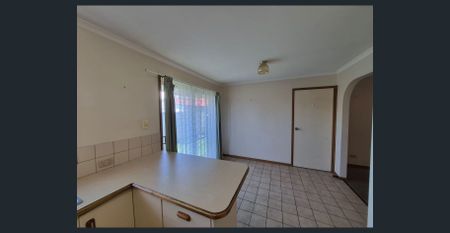 Centre of Lavington - Photo 5