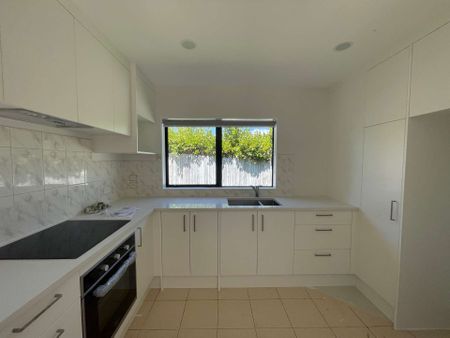 2 Bedroom Legal income house in Pinehill - Photo 5