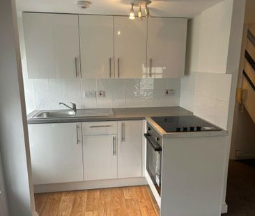 Studio to rent - Photo 3