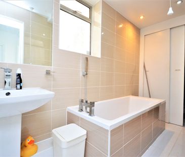 House Share to rent - Cranfield Road, Brockley, SE4 - Photo 4