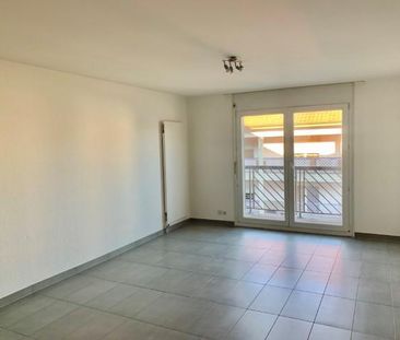 Bel appartement lumineux de 2.5 pièces au 3ème étage - Foto 1