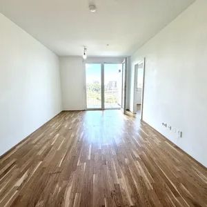 Top-Ausstattung: Moderne 2-Zimmer-Wohnung mit Loggia und toller Aussicht - Photo 1