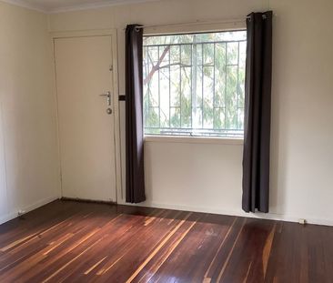 Convenient Inner-City Living Moments from Suncorp Stadium - Photo 2