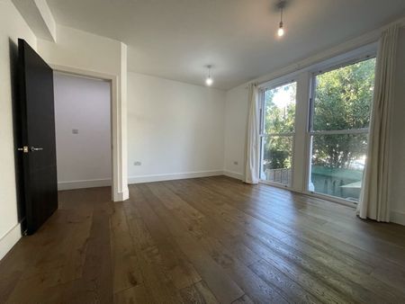 2 Bed Flat, Evering Road, E5 - Photo 3