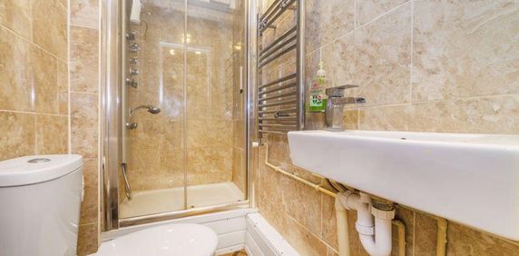 4 bedroom ground floor flat to rent - Photo 2