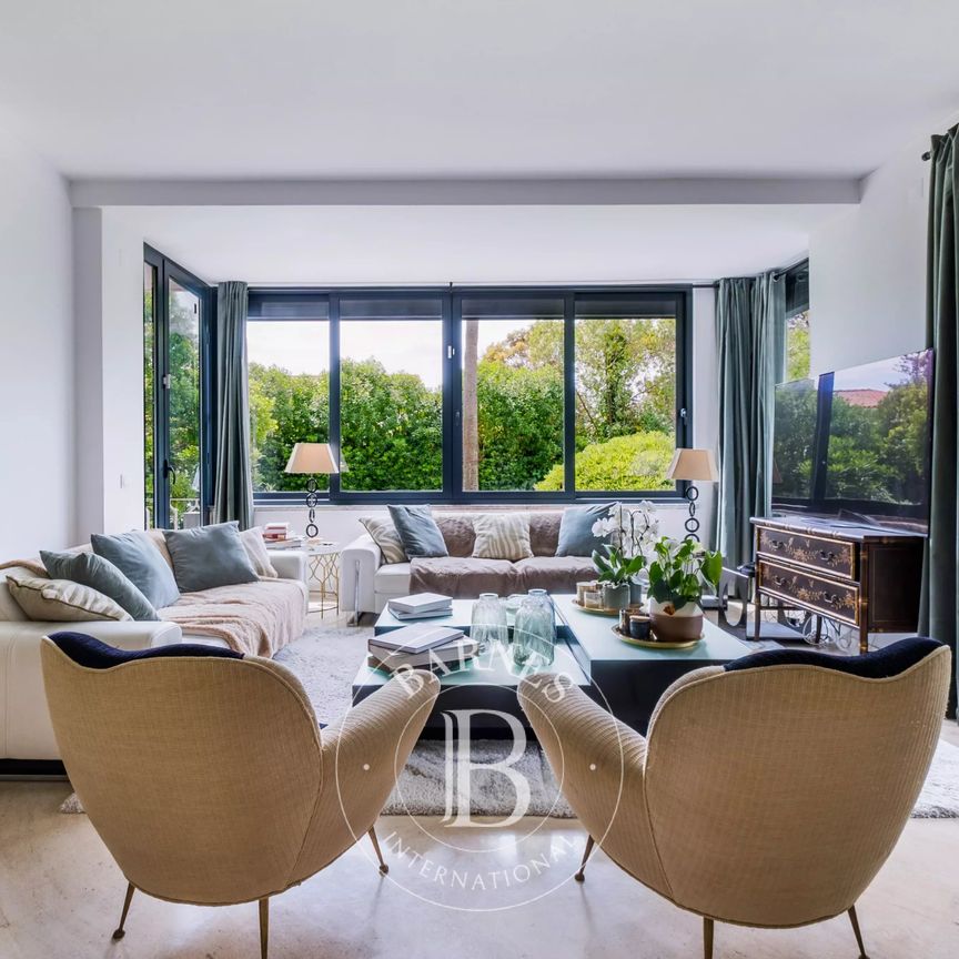 Tout savoir sur cette maison Carcavelos e parede - Photo 1