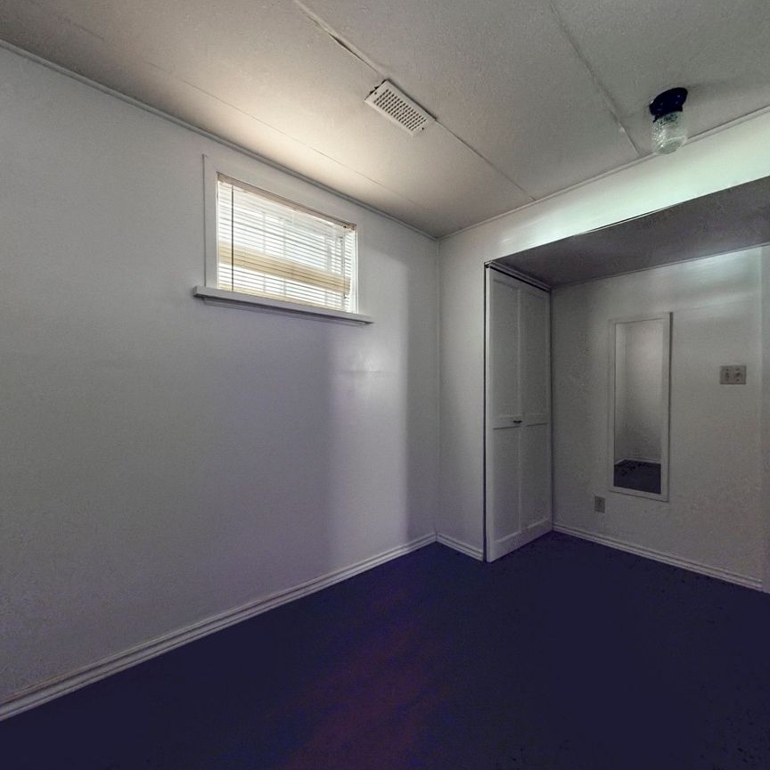 For Lease - 559 Drymen Crescent Unit# 2, Mississauga, Ontario - Photo 1