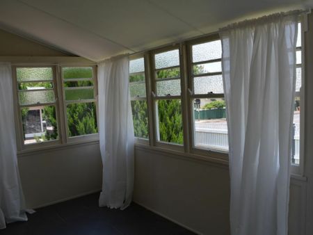 82 Hume Street, NORTH TOOWOOMBA - Photo 3