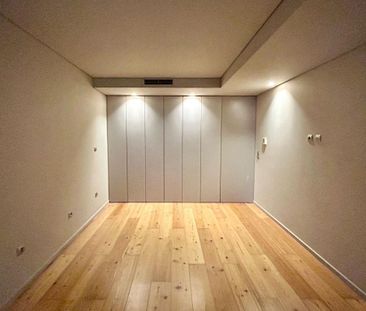Moradia recente para arrendamento próxima da Quinta Marinha em Cascais - Photo 3