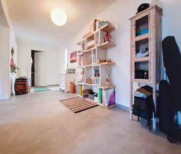 Bel appartement de 3 pièces au 5ème étage rénové en 2022 - Foto 1