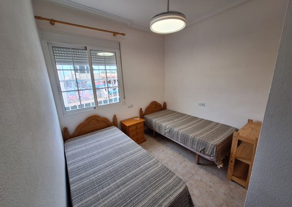 Ref.7505 2-Bedroom Apartment Just 300m from the Beach