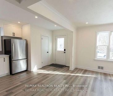 For Lease - 112 Lawrence Avenue Unit# Main and Upper, Richmond Hill... - Photo 3