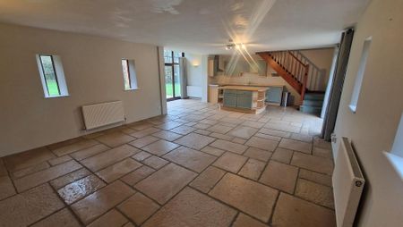 3 bedroom barn conversion to rent - Photo 5