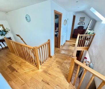 4 bedroom detached house to rent - Photo 6