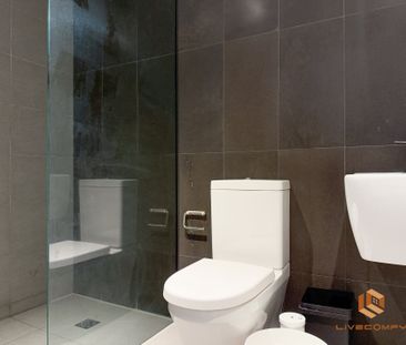 West Melbourne - Photo 1