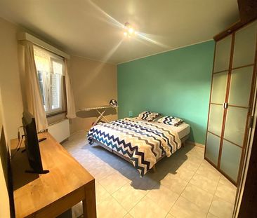 Ruim appartement met twee slaapkamers en terras - Photo 6