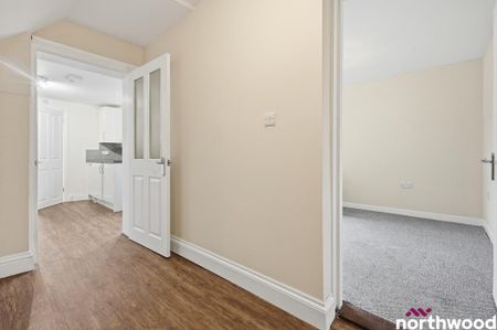 1 bedroom ground floor maisonette to rent - Photo 2