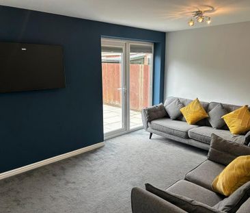 4 bedroom detached house to rent - Photo 1