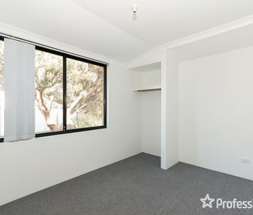 15 Lambertia Crescent, High Wycombe WA 6057 - Photo 6