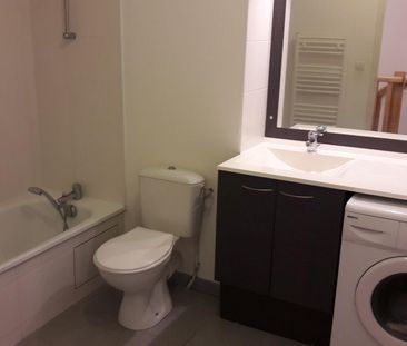 location Appartement T3 DE 65.08m² À BRUGUIERES - Photo 3