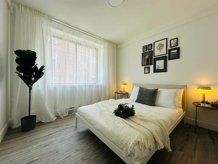 4750 Rue Ontario E. - Photo 4