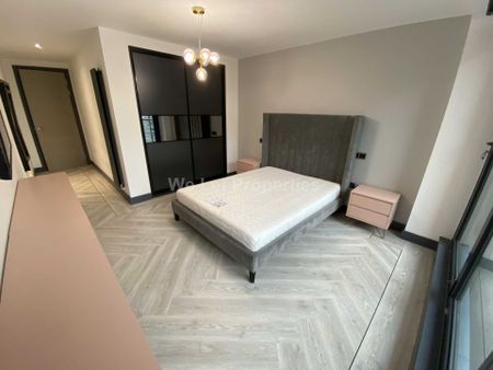 Price £2,500 pcm - Available 07/01/2026 - Furnished - Photo 5