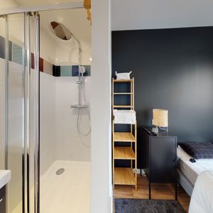 LOUIS BLANC Roommate 5 Bedrooms at Rouen - Photo 3