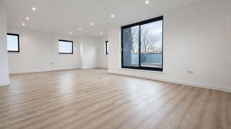 4 bedroom apartment to rent - Photo 2