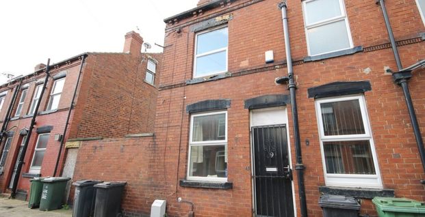 Marley Terrace, Leeds, LS11 8QS - Photo 1